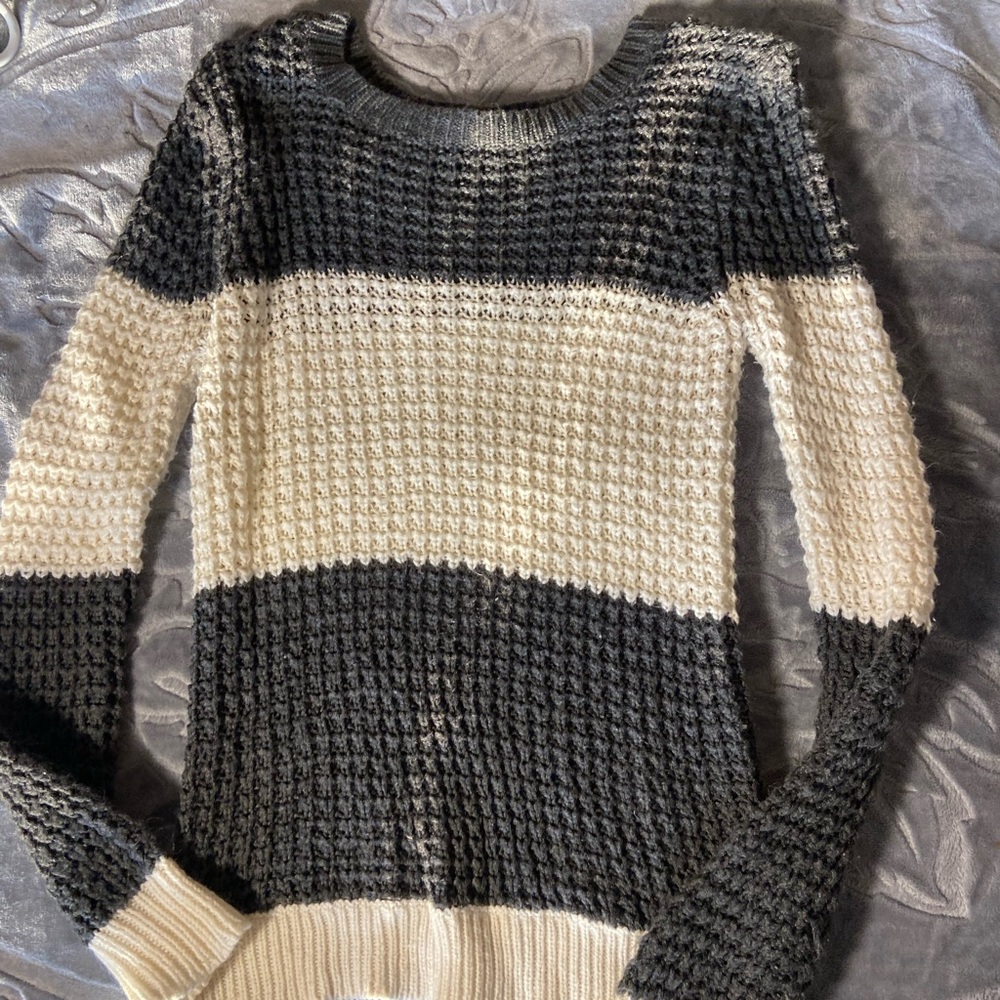 rue 21 oversized knitted sweatshirt!